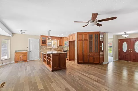 Living - 940 Constitution Way, Tracy, CA 95376 photo 5 of 8