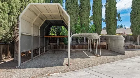 Exterior - 940 Constitution Way, Tracy, CA 95376 photo 9 of 17