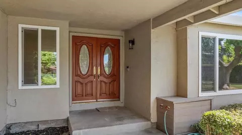 Entry Way - 940 Constitution Way, Tracy, CA 95376 photo 1 of 3