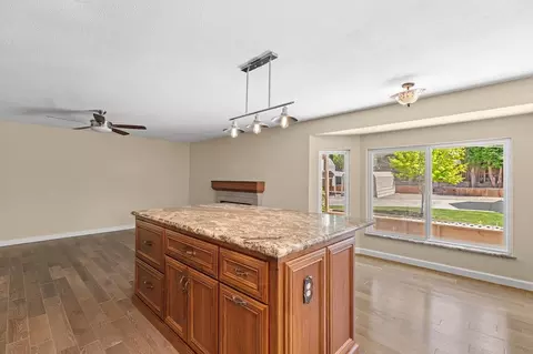 Living - 940 Constitution Way, Tracy, CA 95376 photo 7 of 8