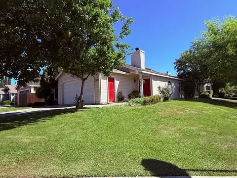 Exterior - 2924 Merle Ave, Modesto, CA 95355 photo 2 of 13