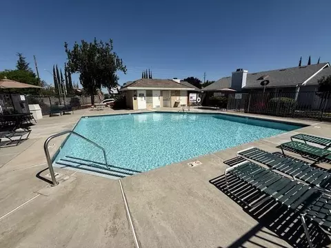 Exterior - 2924 Merle Ave, Modesto, CA 95355 photo 9 of 13