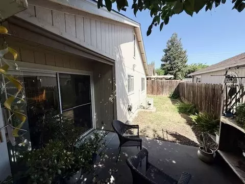 Exterior - 2924 Merle Ave, Modesto, CA 95355 photo 7 of 13