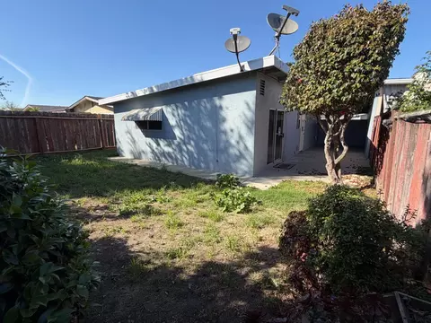 Exterior - 665 Bronte Ave, Watsonville, CA 95076 photo 2 of 7