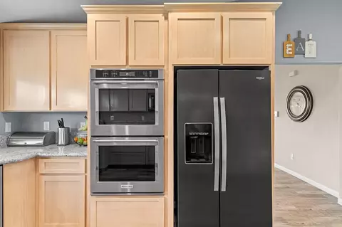 Kitchen - 8540 W Bates Ct, Tracy, CA 95304 photo 4 of 5