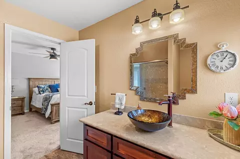 Bath - 8540 W Bates Ct, Tracy, CA 95304 photo 2 of 6