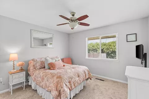 Bedroom - 8540 W Bates Ct, Tracy, CA 95304 photo 4 of 10