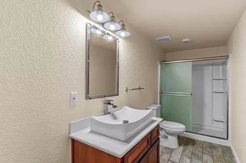 Bath - 8540 W Bates Ct, Tracy, CA 95304 photo 6 of 6