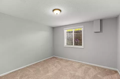 Bedroom - 8540 W Bates Ct, Tracy, CA 95304 photo 7 of 10