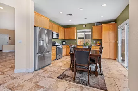 Entry Way - 2547 Spencer Ln, Tracy, CA 95377 photo 3 of 8
