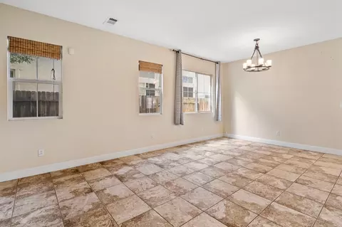 Living - 2547 Spencer Ln, Tracy, CA 95377 photo 1 of 4