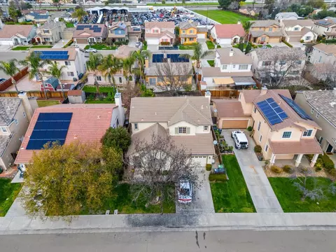 View/Area - 2547 Spencer Ln, Tracy, CA 95377 photo 4 of 10
