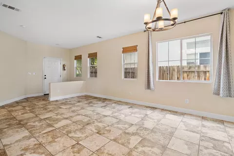 Living - 2547 Spencer Ln, Tracy, CA 95377 photo 2 of 4