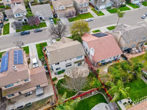 View/Area - 2547 Spencer Ln, Tracy, CA 95377 photo 7 of 10