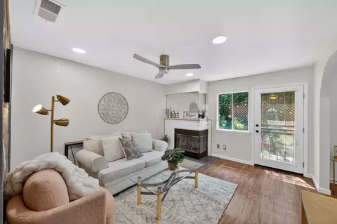 4049 San Juan Ave, Fair Oaks, CA 95628