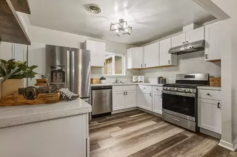 1750 Elmwood Ave, Stockton, CA 95204