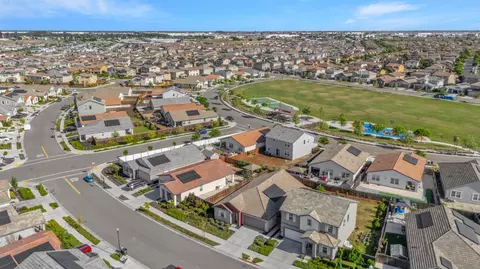 View/Area - 864 Loon St, Lathrop, CA 95330 photo 3 of 9