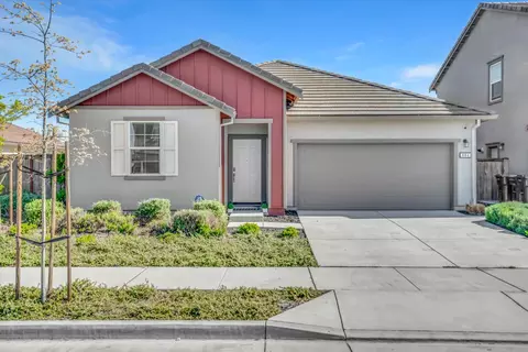 Exterior - 864 Loon St, Lathrop, CA 95330 photo 2 of 10