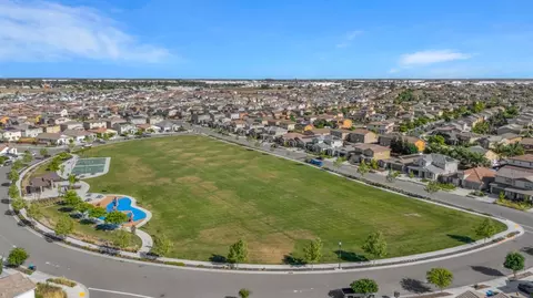 View/Area - 864 Loon St, Lathrop, CA 95330 photo 4 of 9