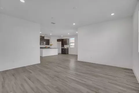 Living - 864 Loon St, Lathrop, CA 95330 photo 3 of 5