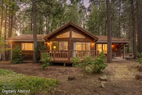 680 Larkspur Ln, Murphys, CA 95247