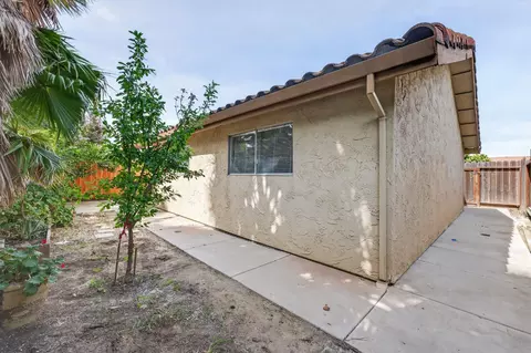 Exterior - 2104 Sharon Way, Modesto, CA 95350 photo 10 of 10