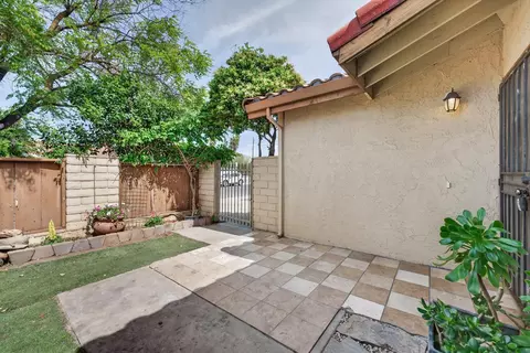 Exterior - 2104 Sharon Way, Modesto, CA 95350 photo 6 of 10