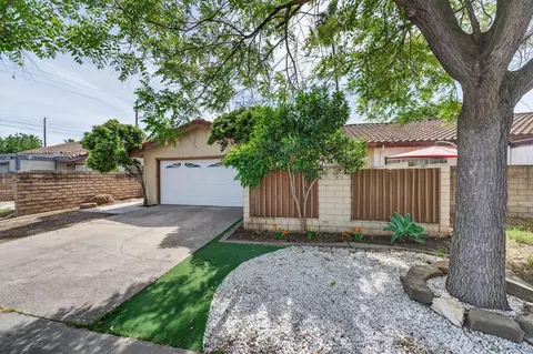 Exterior - 2104 Sharon Way, Modesto, CA 95350 photo 3 of 10