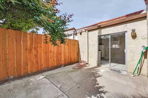Exterior - 2104 Sharon Way, Modesto, CA 95350 photo 9 of 10