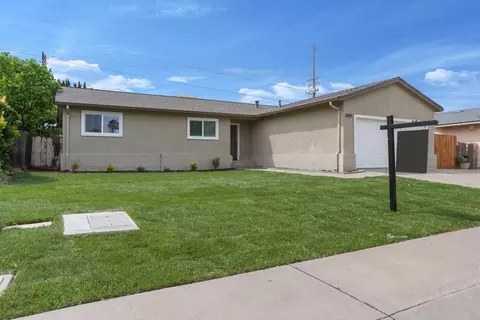 Exterior - 2029 Venus Dr, Ceres, CA 95307 photo 2 of 5