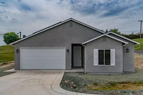 2426 Village Dr, Ione, CA 95640
