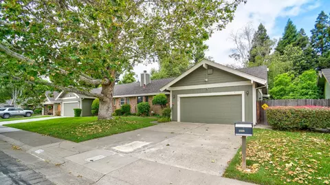 1215 Spruce Tree Cir, Sacramento, CA 95831