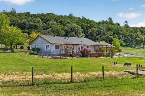 2440 Otter Trl, Cool, CA 95614
