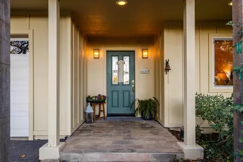 Entry Way - 14446 Perimeter Rd, Grass Valley, CA 95949 photo 1 of 3
