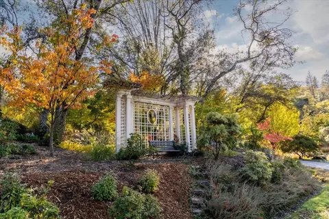 Exterior - 14446 Perimeter Rd, Grass Valley, CA 95949 photo 9 of 25