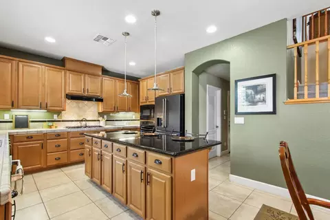 Kitchen - 7708 Ocean Park Dr, Antelope, CA 95843 photo 2 of 5
