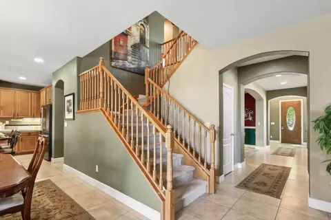 Entry Way - 7708 Ocean Park Dr, Antelope, CA 95843 photo 9 of 11
