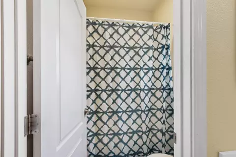 Bath - 7708 Ocean Park Dr, Antelope, CA 95843 photo 7 of 7