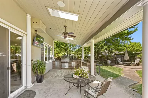 Exterior - 7708 Ocean Park Dr, Antelope, CA 95843 photo 5 of 13