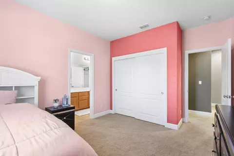 Bedroom - 7708 Ocean Park Dr, Antelope, CA 95843 photo 11 of 11