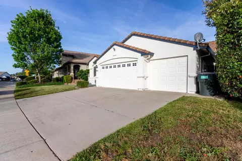 7963 Montevina Dr, Sacramento, CA 95829