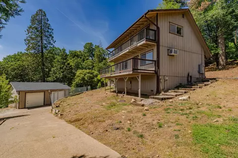 16001 Cedar Heights Dr N, Pioneer, CA 95666