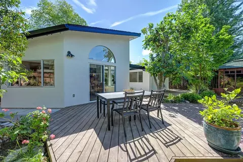 Exterior - 1509 Union Dr, Davis, CA 95616 photo 8 of 13