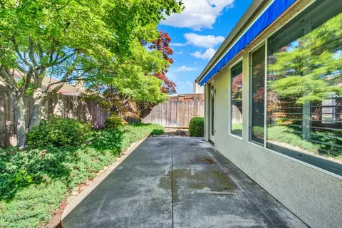 Exterior - 69 Reynolds Way, Lodi, CA 95242 photo 7 of 10