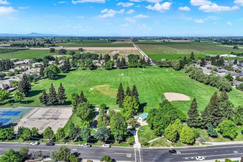 View/Area - 69 Reynolds Way, Lodi, CA 95242 photo 5 of 6