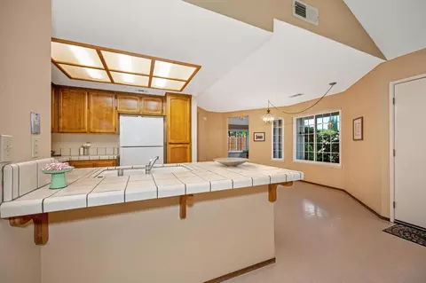 Kitchen - 129 Rambling Dr, Folsom, CA 95630 photo 6 of 6