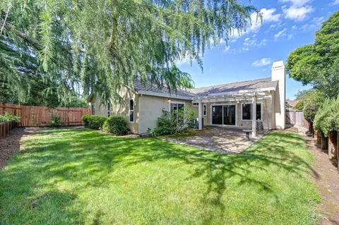 Exterior - 129 Rambling Dr, Folsom, CA 95630 photo 12 of 13
