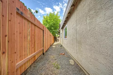 Exterior - 129 Rambling Dr, Folsom, CA 95630 photo 13 of 13