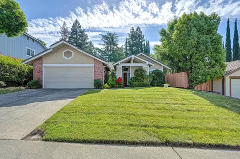 Exterior - 129 Rambling Dr, Folsom, CA 95630 photo 3 of 13