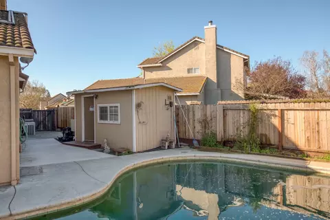 Exterior - 3601 Chant Dr, Modesto, CA 95355 photo 3 of 5